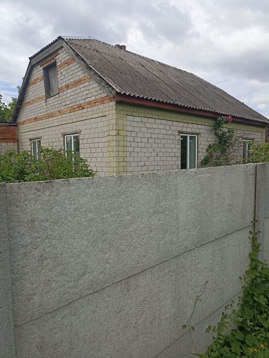 Продам будинок із зручностями. Глобино
