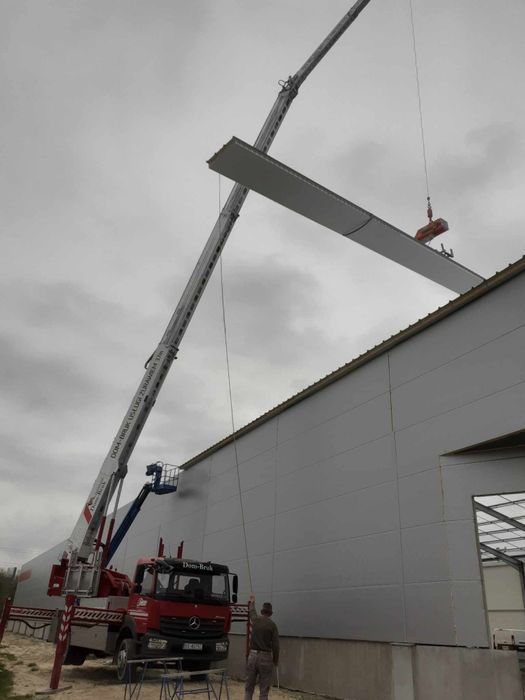 Usługi żuraw, dźwig dekarski 37m