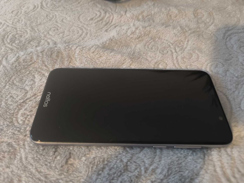 Smartphone Neffos 5.45", 13 Mpx 2GB RAM, 16GB