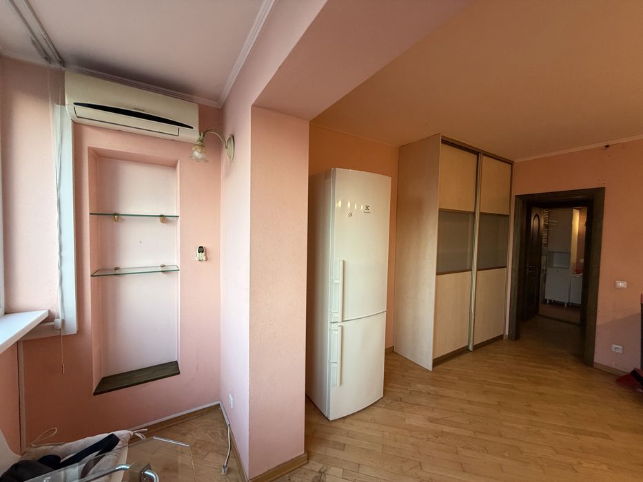БЕЗ КОМІСІЇ ‼️ Продаж квартири 65м2 Ревуцького 42Б метро Харківська