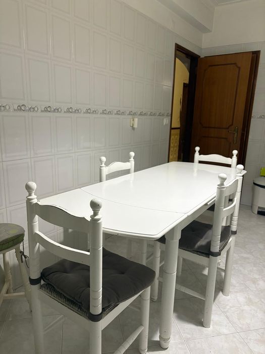 Mesa extensivel 4 cadeiras