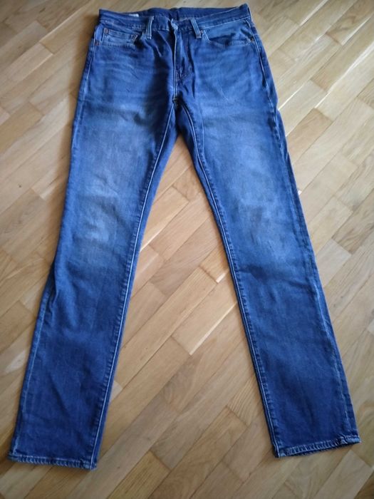 Jeansy męskie oryginalne firmy Levis, niebieskie, Stan BDB