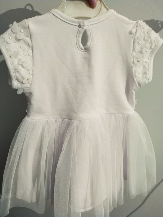 Sukienka biała chrzest 62 tiul kokarda kwiatki