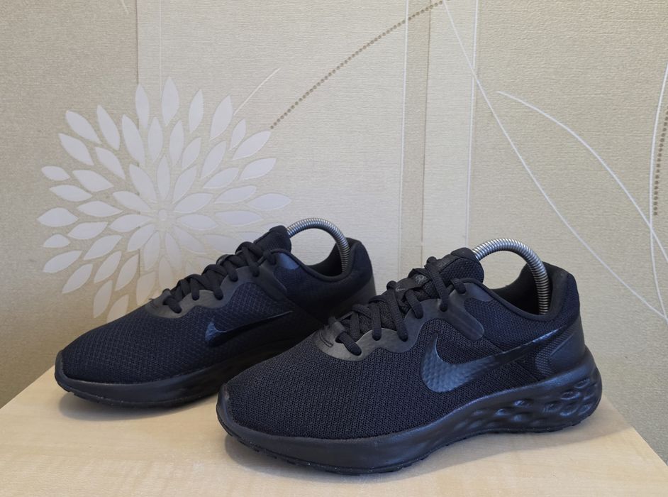 Кросівки Nike Revolution 6 оригінал розмір 39