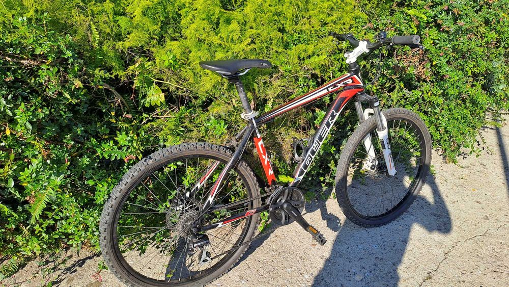 Bicicleta BTT QUER CXR quadro alumínio