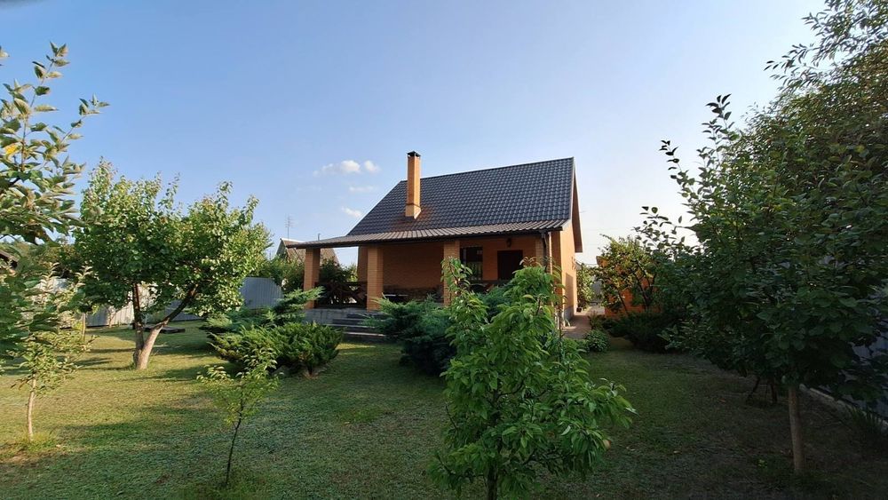 Продается новый дом с террасой \ возле . воды \.