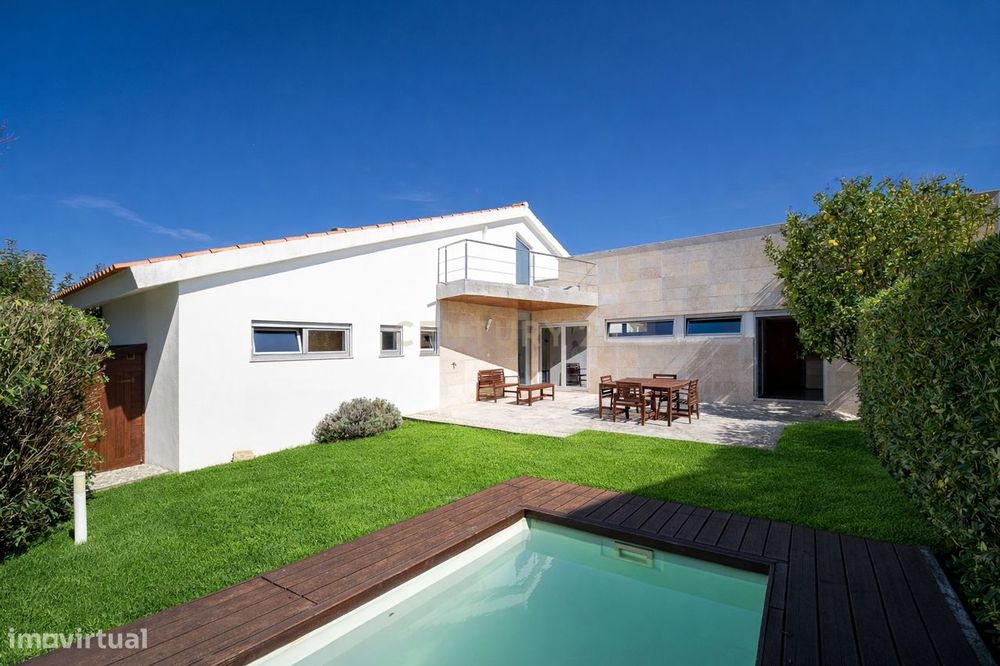 Moradia T2+1 na Serra da Azoia – Sesimbra