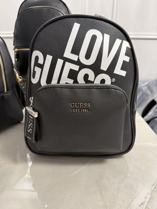 Рюкзак Guess рюкзак
