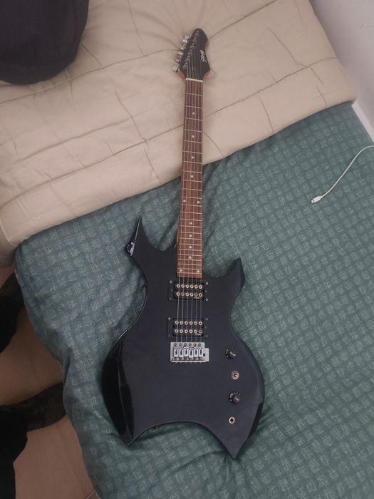 Guitarra elétrica Stagg 2 Humbuckers