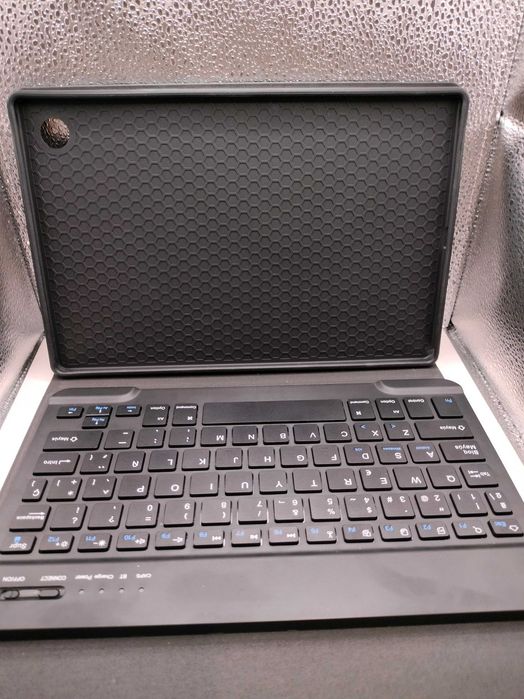Klawiatura z Etui do Samsung Galaxy Tab A8 (3)