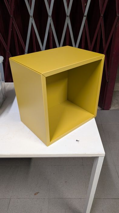 Móvel IKEA Eket 35x35x25  amarelo torrado