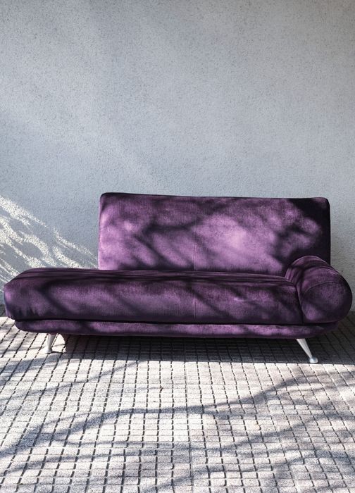 Magnifico Sofa Purpura Restaurado