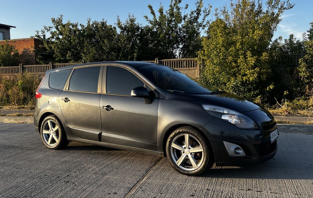 Renault Grand Scenic