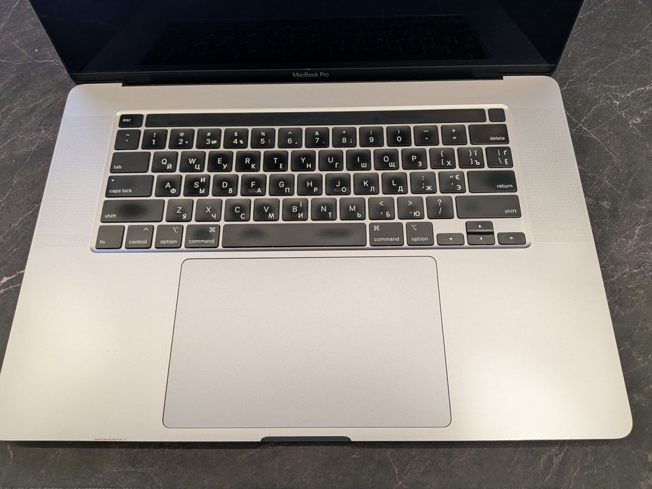 MacBook Pro 16" (2019) — i9 / 32GB / 1TB / Radeon Pro 5500M