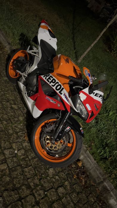 Honda cbr 600rr repsol
