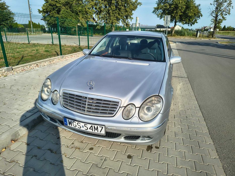 Sprzedam Mercedes Benz 270 E klasa