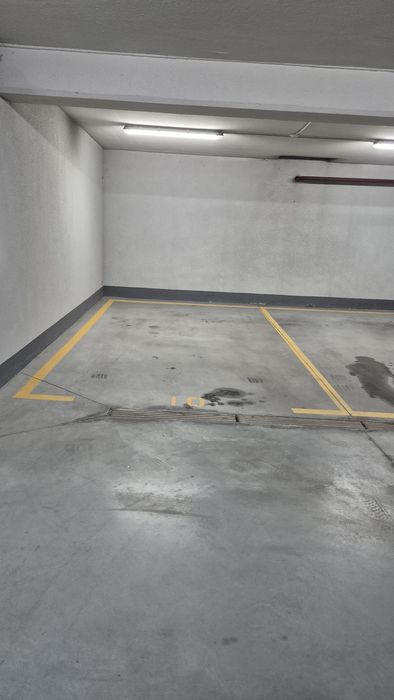 Miejsce parkingowe SWOBODNA 26