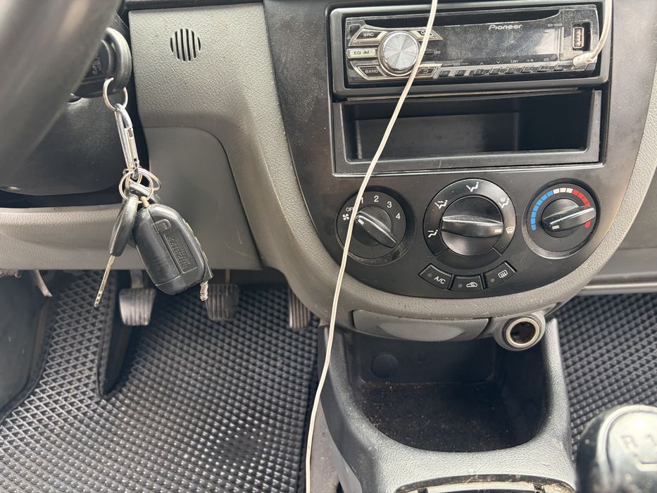 chevrolet lacetti 2007 год 1.6 газ бенз