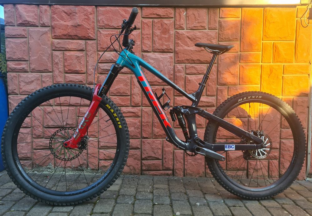 Trek Slash gen 5 2021 MnaL Lyrik Superdeluxe ultimate Magura