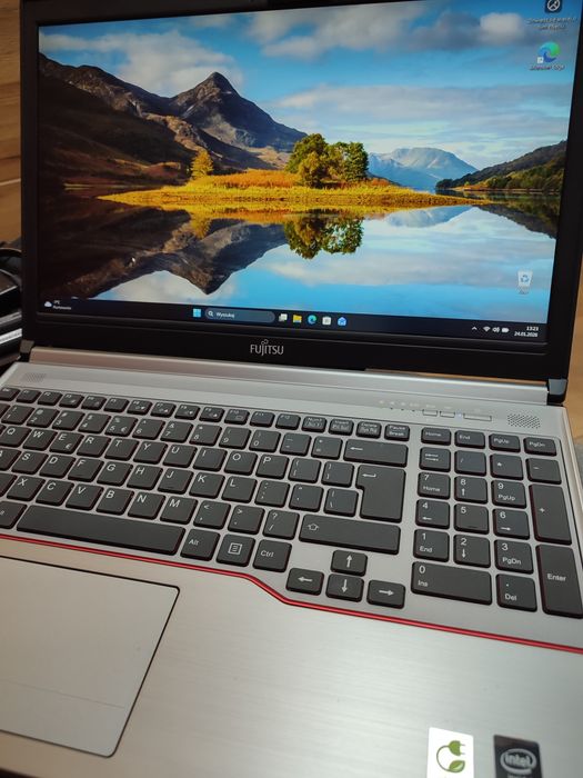 Laptop Fujitsu Siemens Lifebook E-754 Intel I7  16GB RAM SSD 480 GB