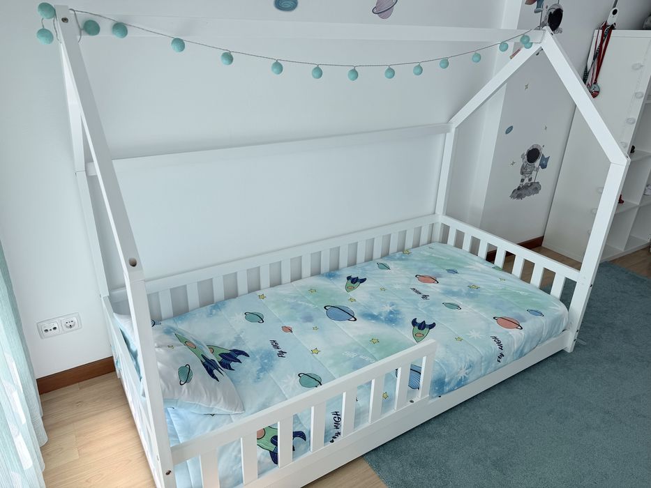 Cama montessori com colchão