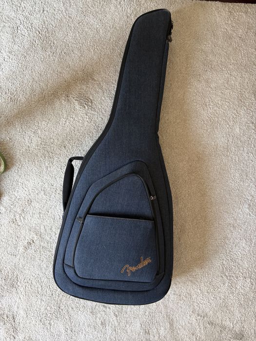 Yamaha Pacifica 112V + Fender Mustang LT25