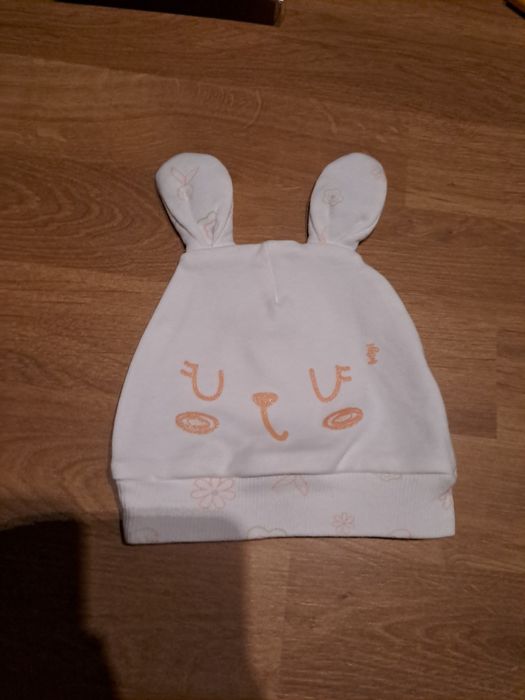 Czapeczka niemowlęca