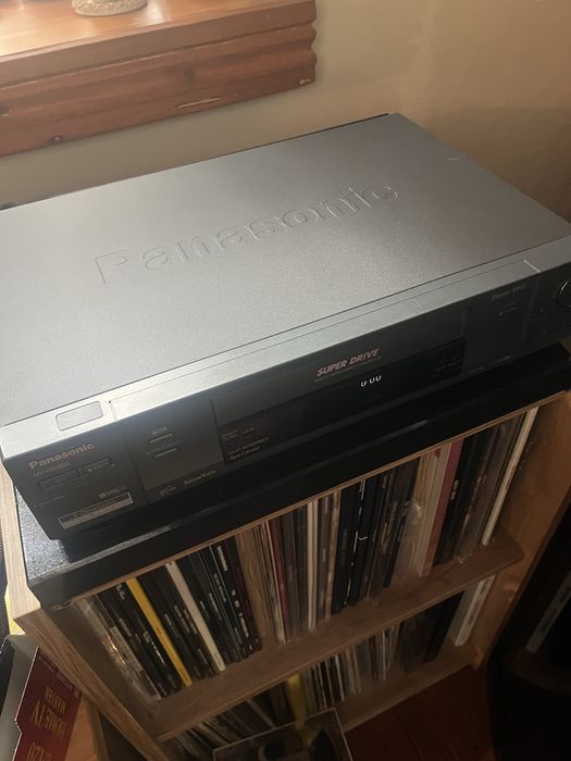 Magnetowid S-VHS Panasonic NV-H860 EG-K
