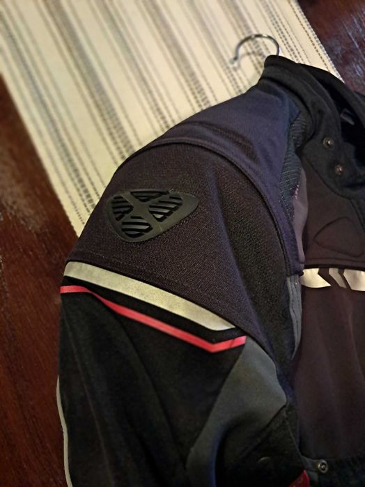 Casacos de moto Ixon e casaco verao Seventy Degrees