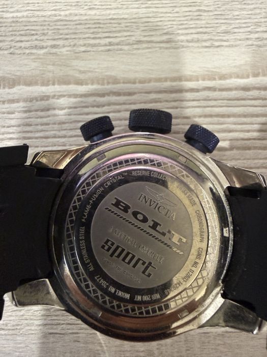 Часы invicta BOLT