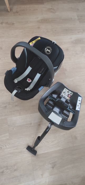 Conjunto Ovo bebé + base Isofix Cybex