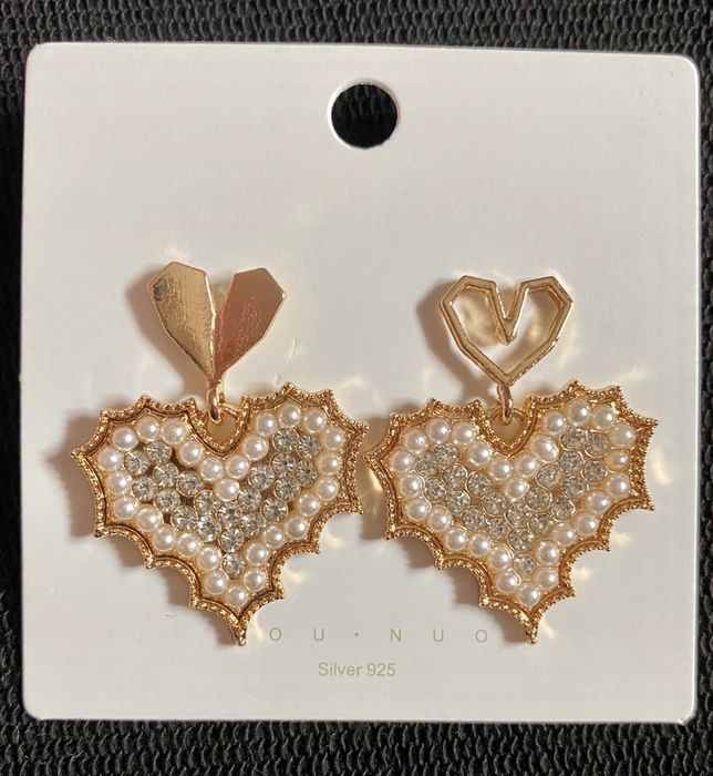 Brincos Dourados Lindos Coracao recto com brilhantes e perolas (novos)