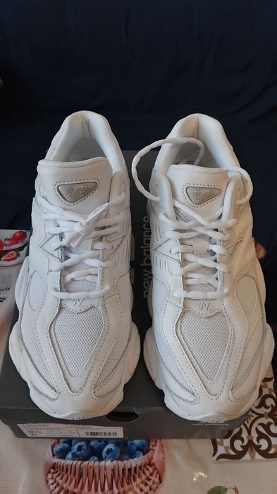 Кросівки New Balance U9060NRJ,  розмір 43EU, 27,5 см 9UK