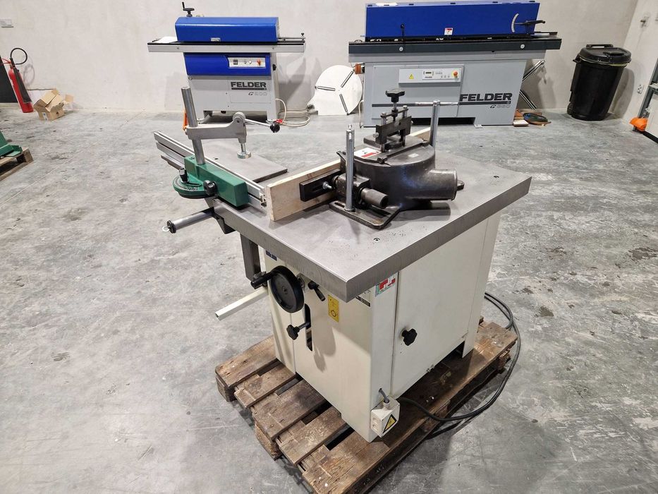 Frezarka dolnowrzecionowa JAROMA DF -1 ,POLSKA,  frezarka z wózkiem