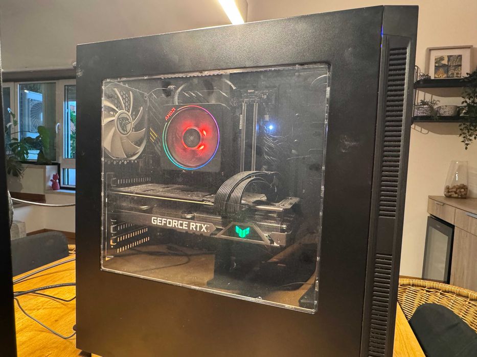 PC computador AMD Ryzen 9 3900X com monitor