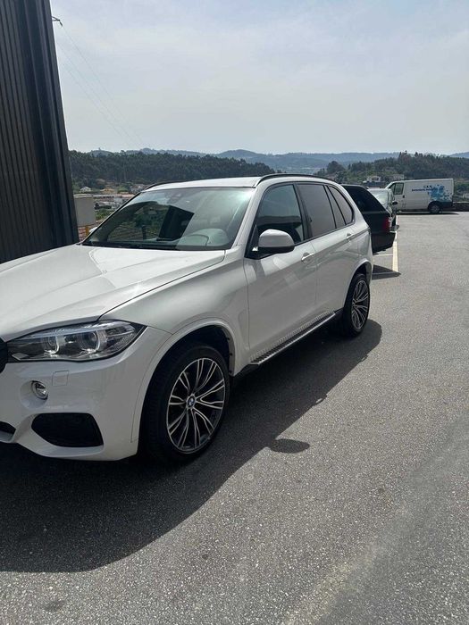 BMW X5 xDrive25d Pack M | Câmara 360º | Full Extras | Estado Impecável
