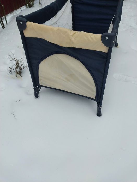 Манеж для цуциків