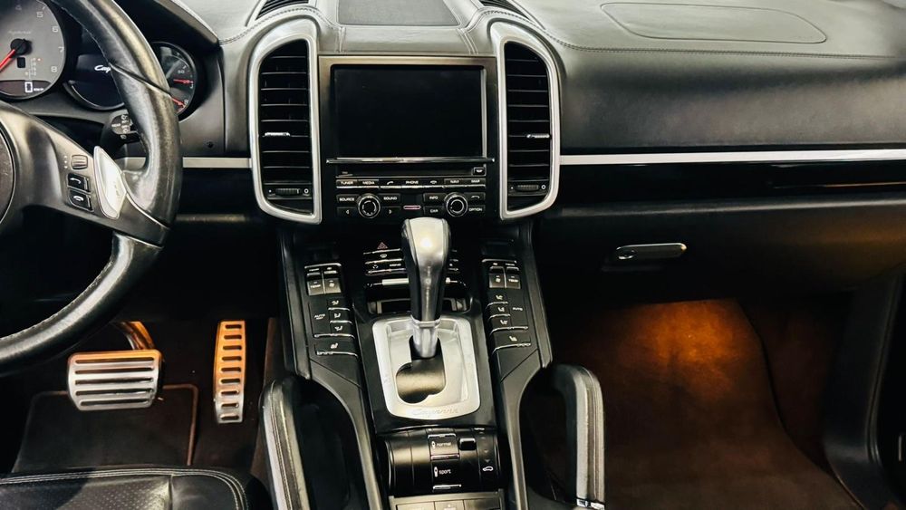Porsche cayenne 2013