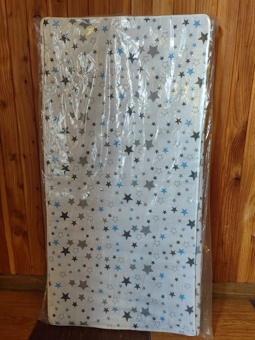 Продам матрац в дитяче ліжечко 110*55