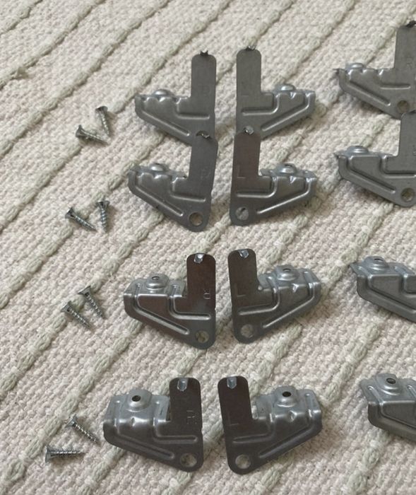 Suportes segurança prateleira ikea