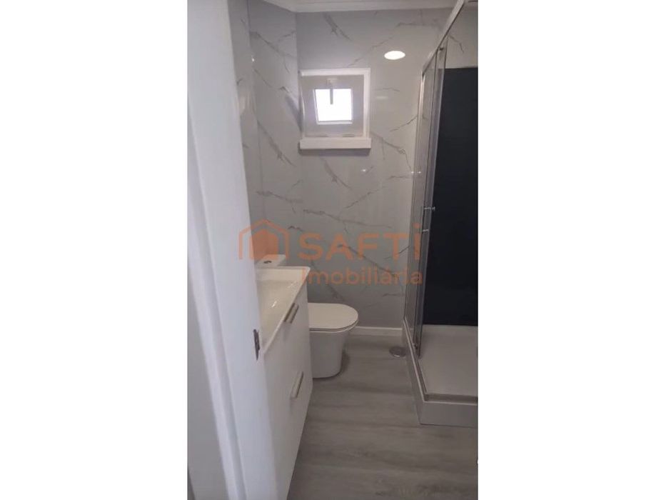 Apartamento T3 - Laranjeiro - Almada