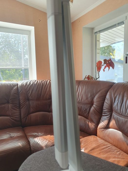 Лампа настільна в ідеальному стані