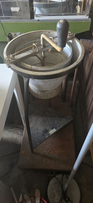 Antigo relador de batatas, vintage