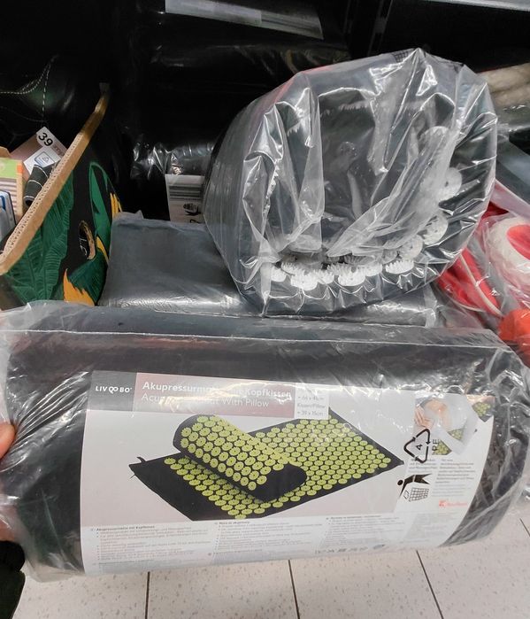 Килим та подушка для точічного масажу