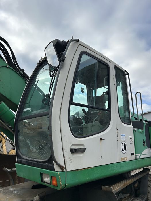 Części do koparki Liebherr A904 C - parts for Liebherr
