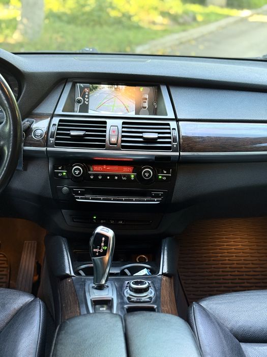 Продам BMW X6 e71 40D