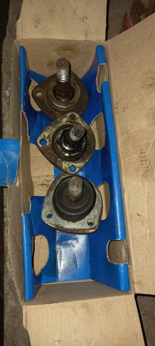 Шарові опори на жигулі 100 грн 1 шт