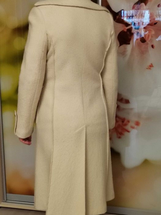 Верхняя женская одежда, пальто