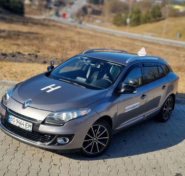 Оренда навчального автомобіля