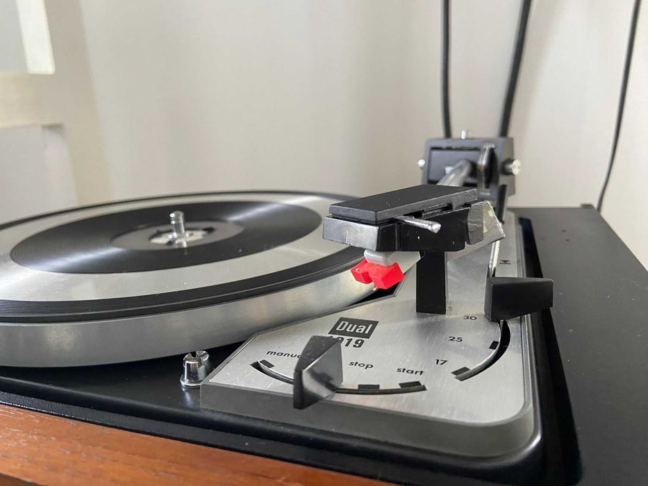 Vendo gira discos DUAL 1019